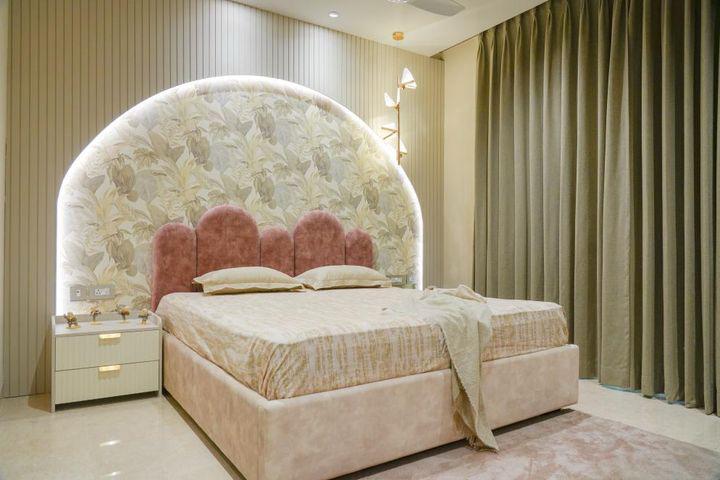 Aurelia Bed – Velvet Upholstered Bed with Floral Arch Backdrop