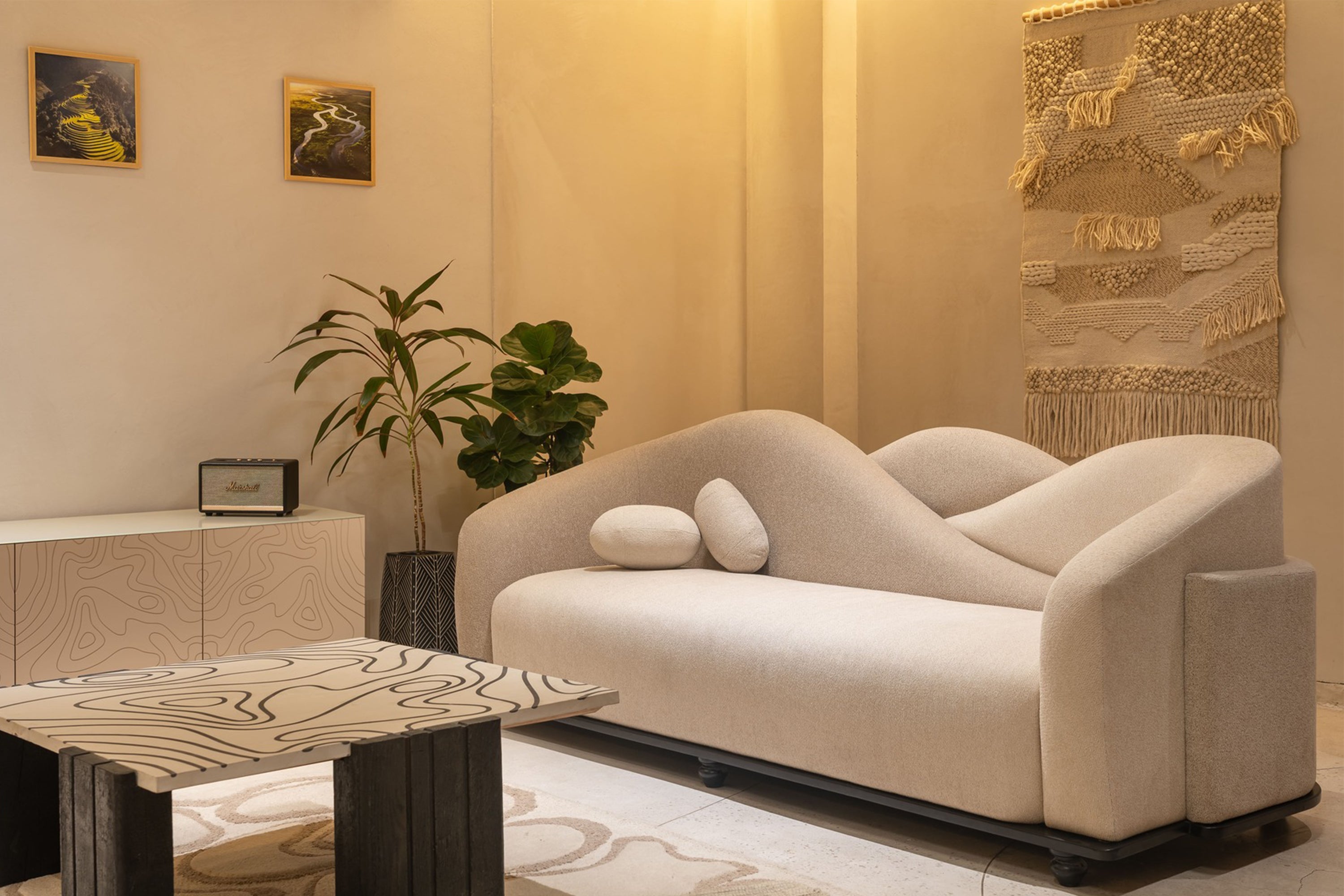Contura collection sofa detail